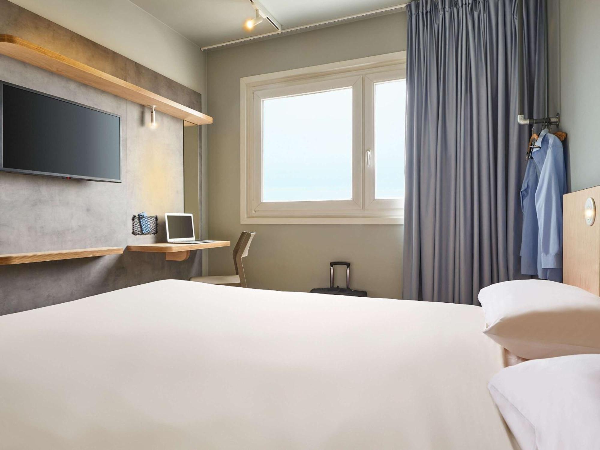 Ibis Budget Paris Porte D'Aubervilliers Exterior photo